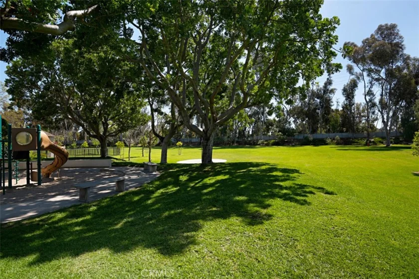 58 Clearbrook photo 35