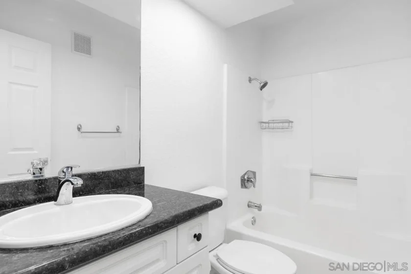 1564 Tanglewood Lane #15 photo 16