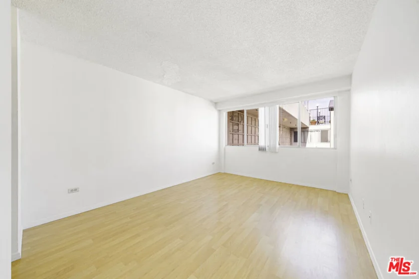 421 S La Fayette Park Place #711 photo 5