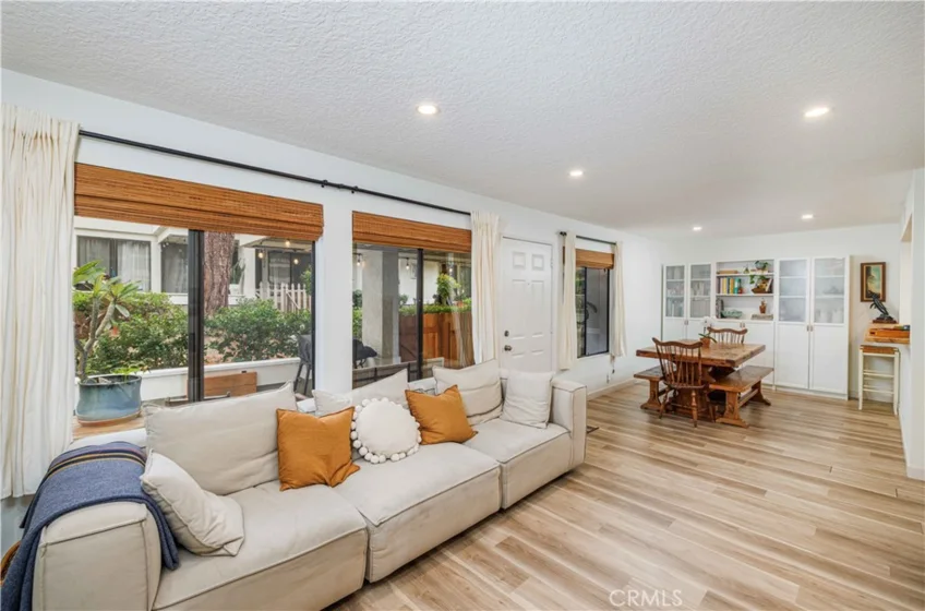 25594 Mont Pointe #4A photo 2