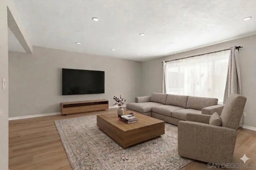 835 E Avenue #B photo 5