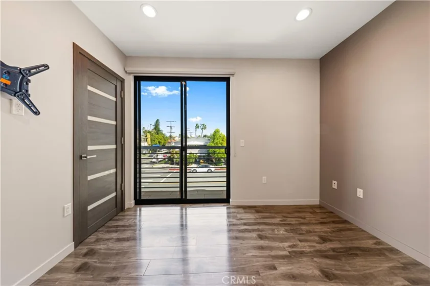 4485 Hazeltine Avenue #1 photo 30