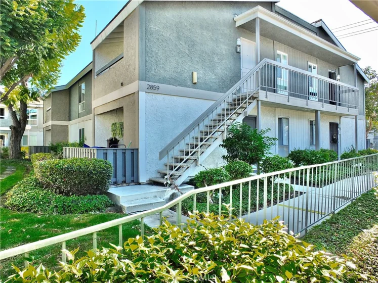 2859 S Fairview Street #H photo 1