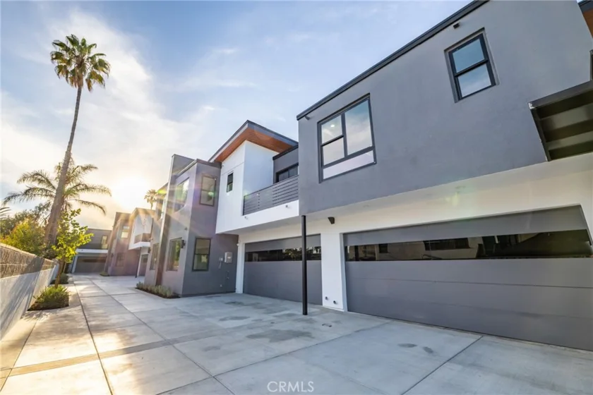 1649 N Lake Avenue #1 photo 14