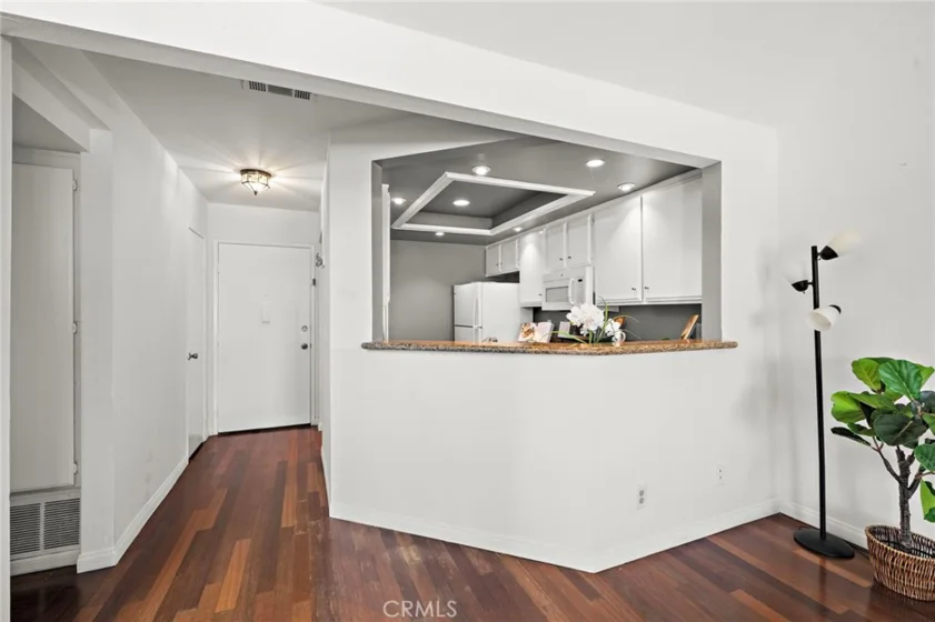 1100 Newport Avenue #404 photo 10