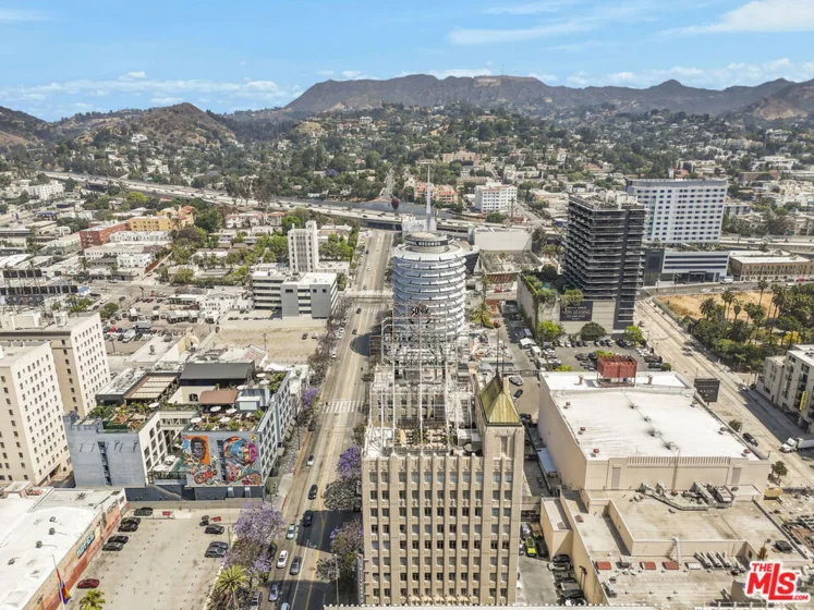6253 Hollywood Boulevard #903 photo 29