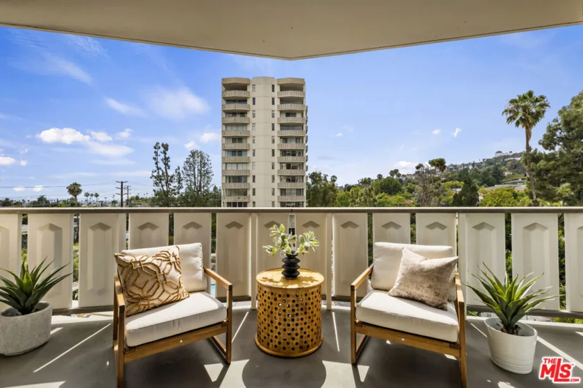 4411 Los Feliz Boulevard #502 photo 17