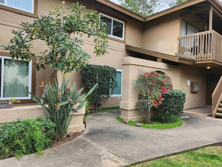 8958 Fletcher Valley photo 1