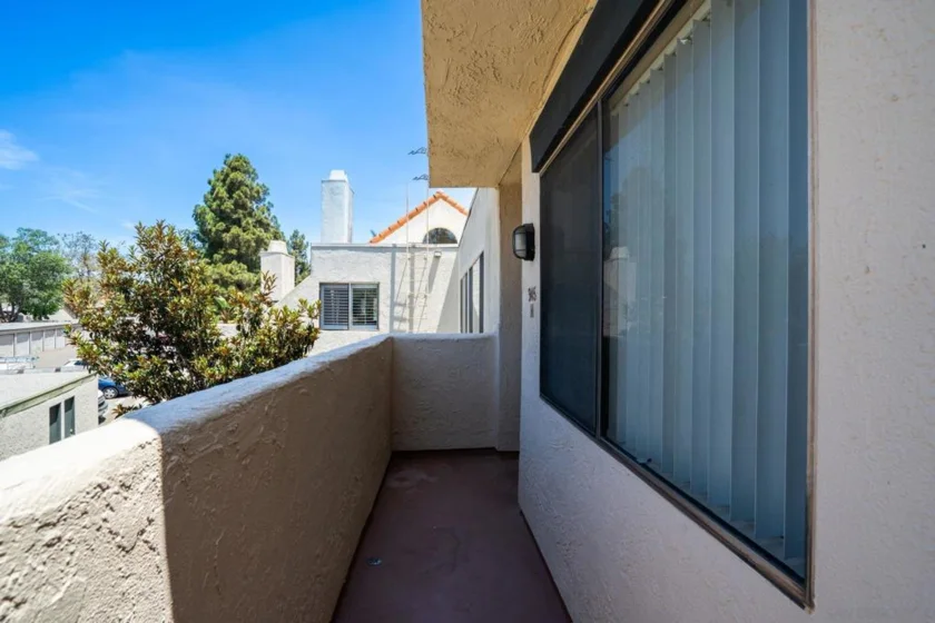 345 N Melrose Drive #H photo 3