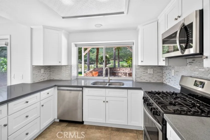 30946 Shaba Circle photo 11