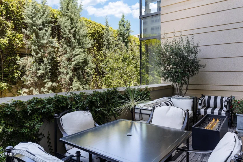 345 E Colorado Boulevard #203 photo 14