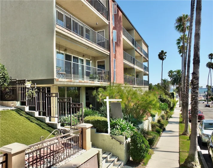 110 Termino Avenue #201 photo 1
