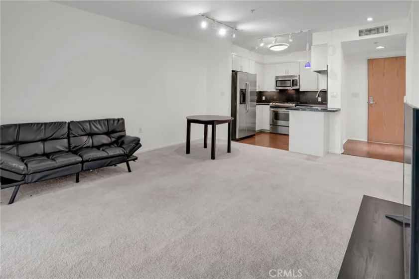 267 S San Pedro #217 photo 44
