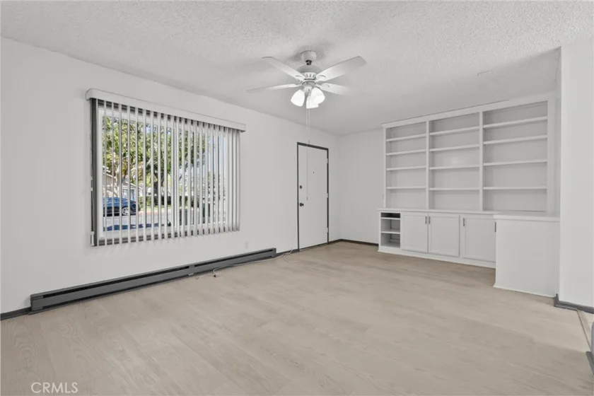 2901 S Sycamore #B photo 3