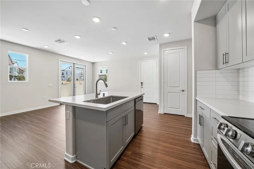 3175 Teralina Circle photo 14