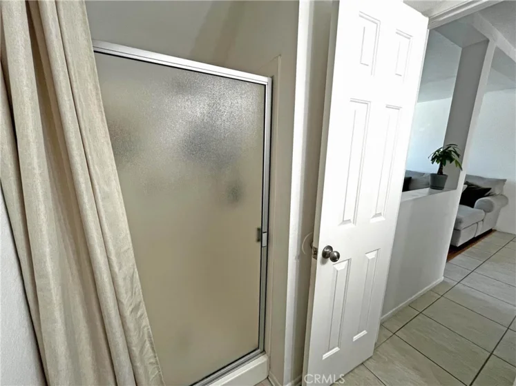 24109 Fir photo 14