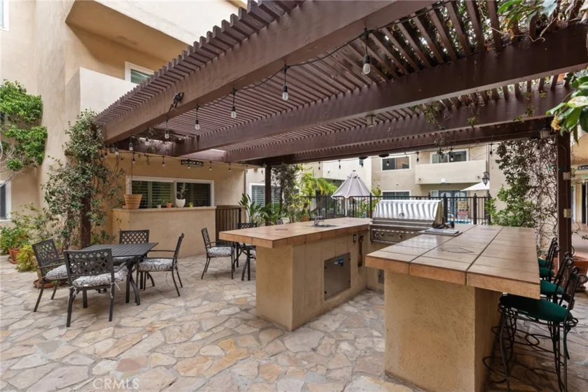 1203 N Sweetzer #118 photo 20