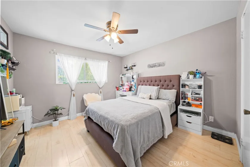 12839 Newhope Street photo 31