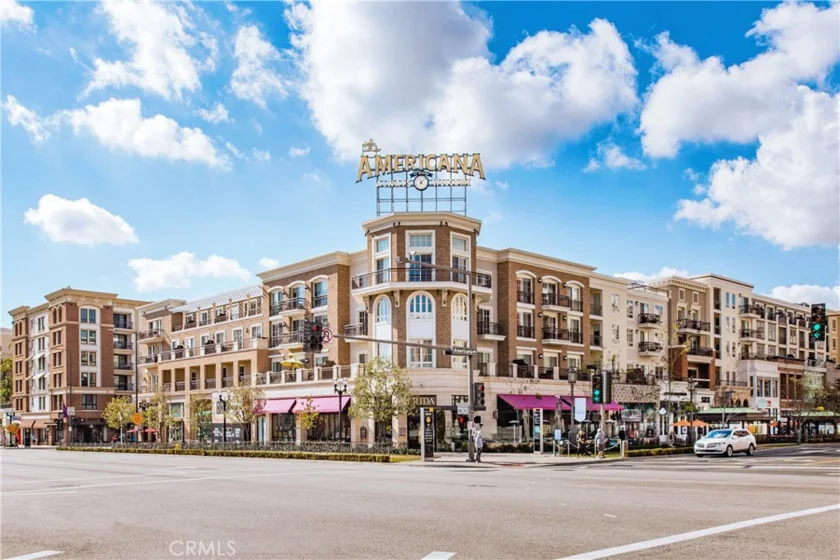 309 Caruso Avenue photo 1