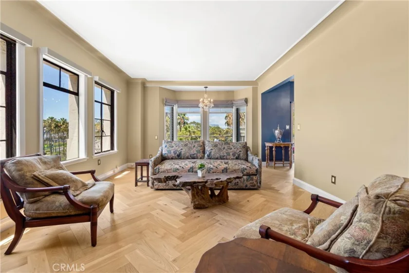 800 E Ocean Boulevard #201 photo 2