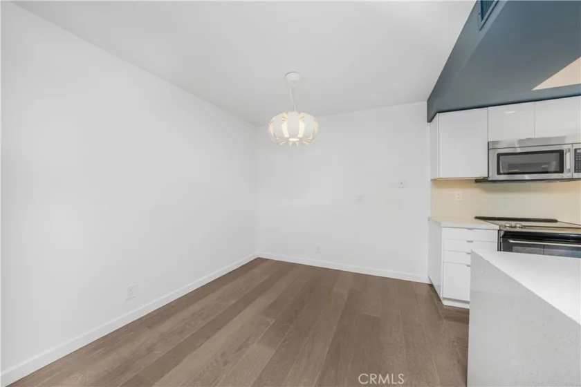 521 Montana Avenue #211 photo 11