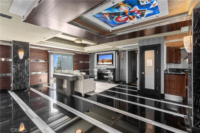 10336 Wilshire #703 photo 8