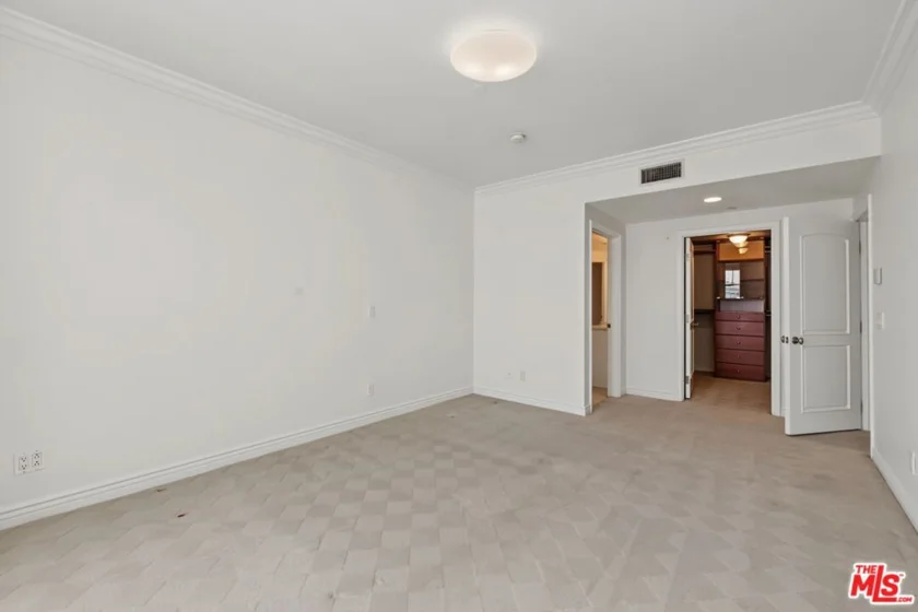 430 N Oakhurst Drive #PH406 photo 27