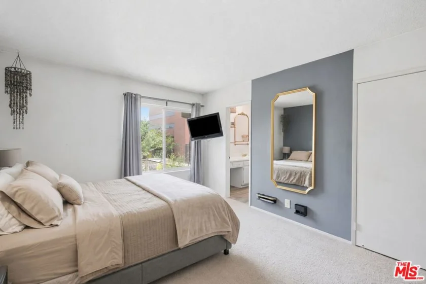 12940 Riverside Drive #201 photo 5