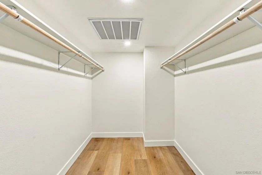 140 Walnut #4B photo 31