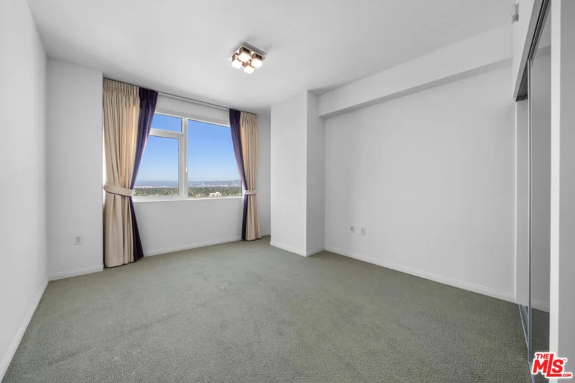 3785 Wilshire Boulevard #1709 photo 20