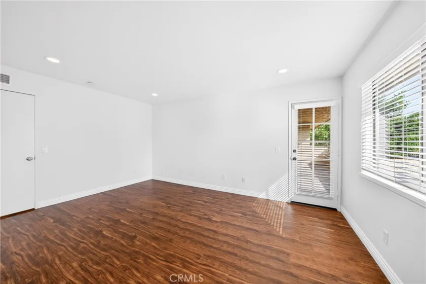 25261 Tanoak photo 32