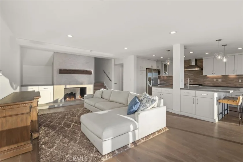 2021 Avenida Chico photo 13