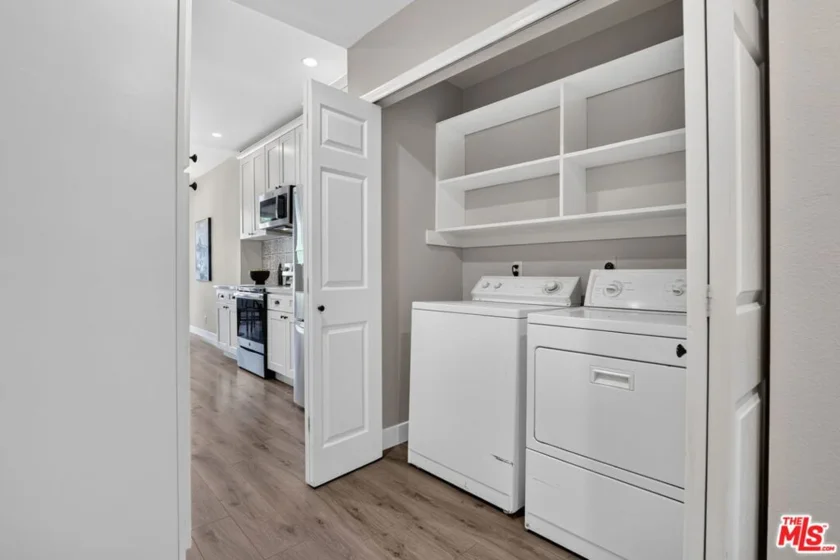 1509 Greenfield Avenue #207 photo 14