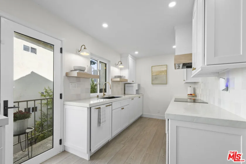 10720 Ohio Avenue #21 photo 12