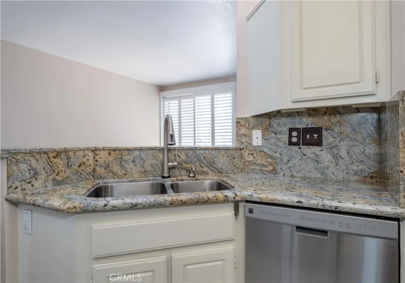 7745 E Portofino photo 13