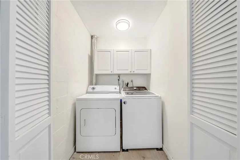 15053 Sherman Way #C photo 23