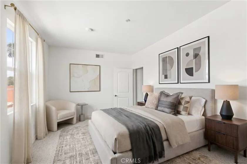 14343 Burbank Boulevard #301 photo 9