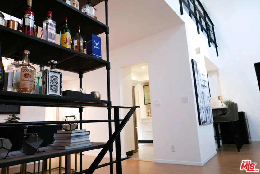 4355 Ventura Canyon Avenue #203 photo 5