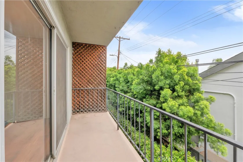532 N Rossmore #311 photo 14