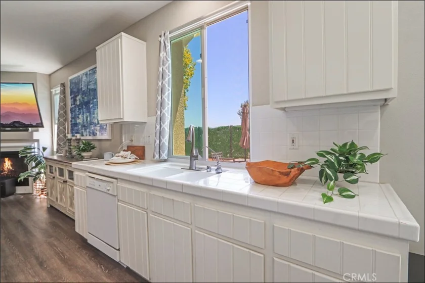 10 Bluff Cove photo 12
