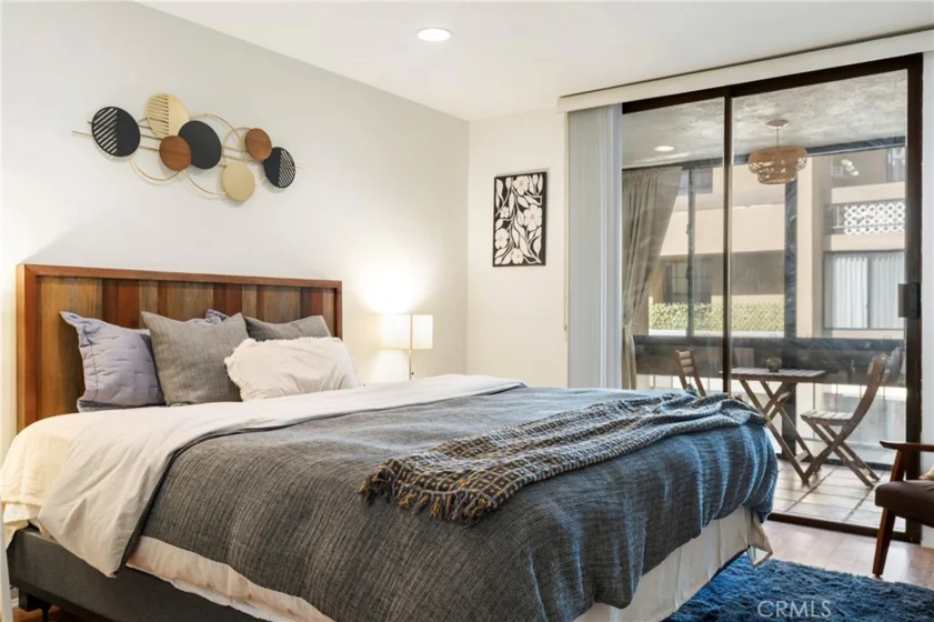 740 N Kings Road #208 photo 13
