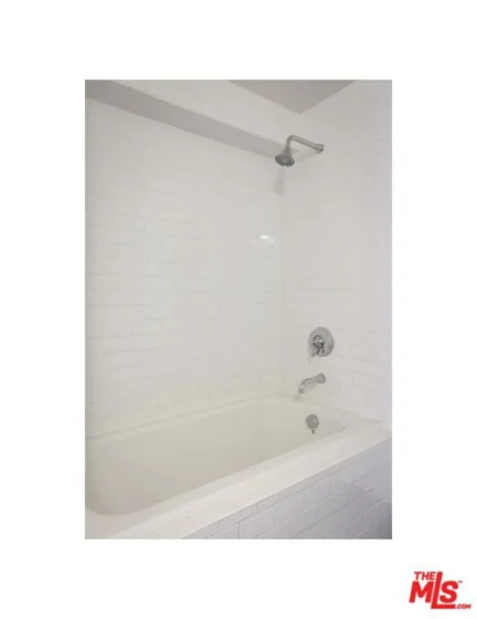 416 S Spring Street #905 photo 3