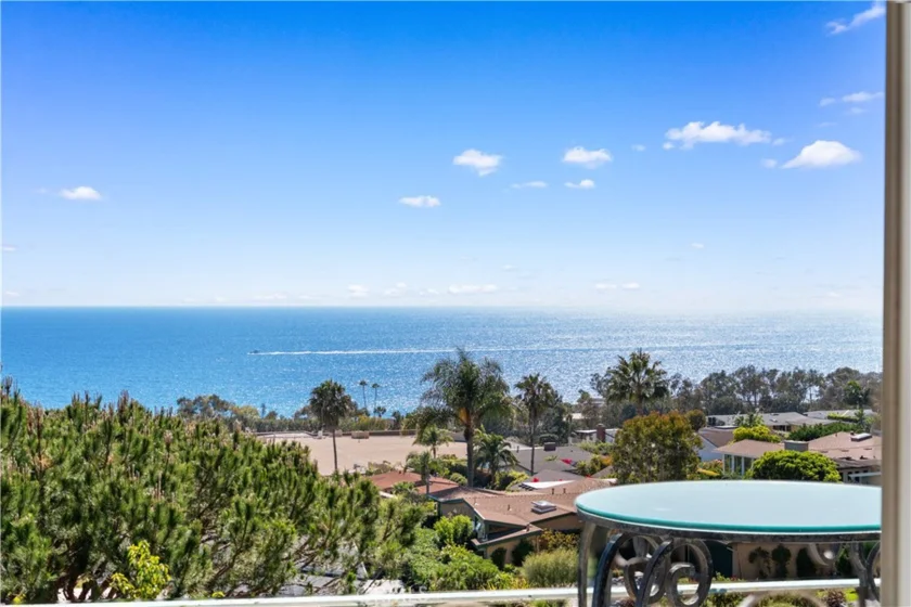 21662 Ocean Vista Drive #D photo 2