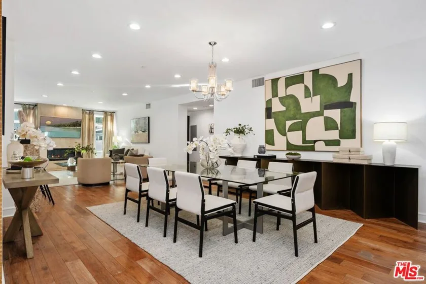 447 N Doheny Drive #102 photo 10