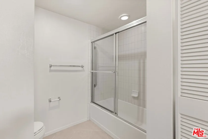 267 S San Pedro Street #213 photo 15