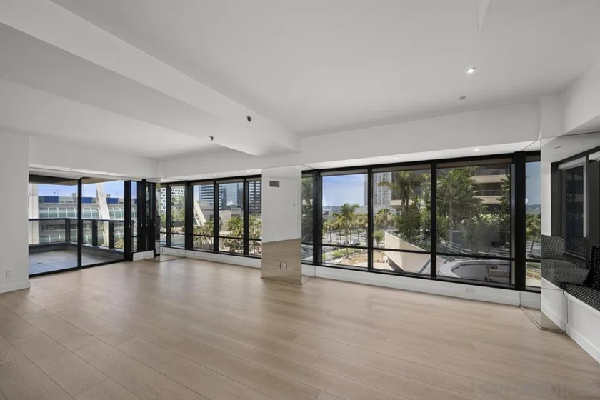 200 Harbor Drive #703 photo 2