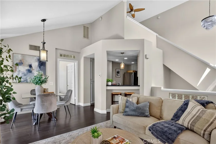 25171 La Jolla Way #H photo 4