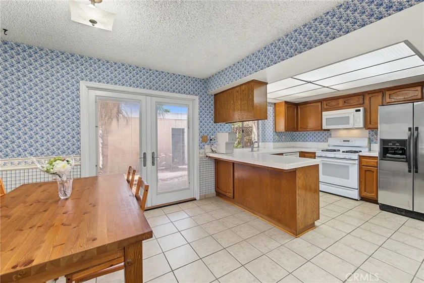 14344 Foothill Boulevard #505 photo 4