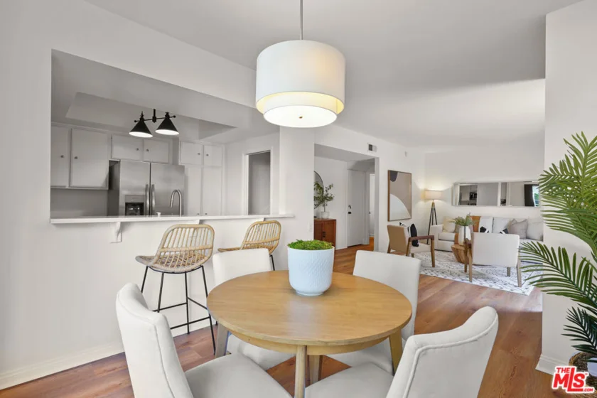 1655 Greenfield Avenue #3 photo 3