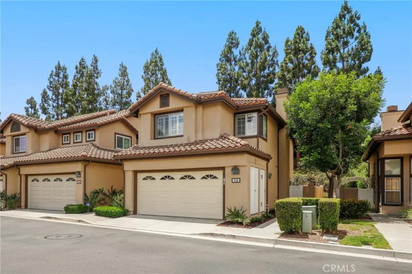 15 Meadowbrook photo 1
